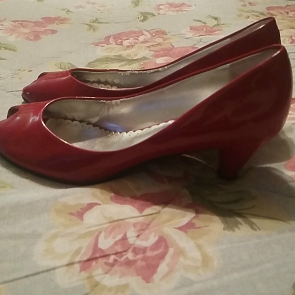 Sold - Picture 2 of 3